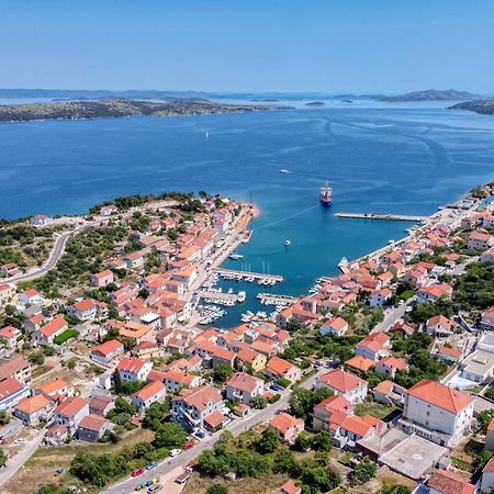 Apartments With A Parking Space Sali, Dugi Otok - 8181 외부 사진