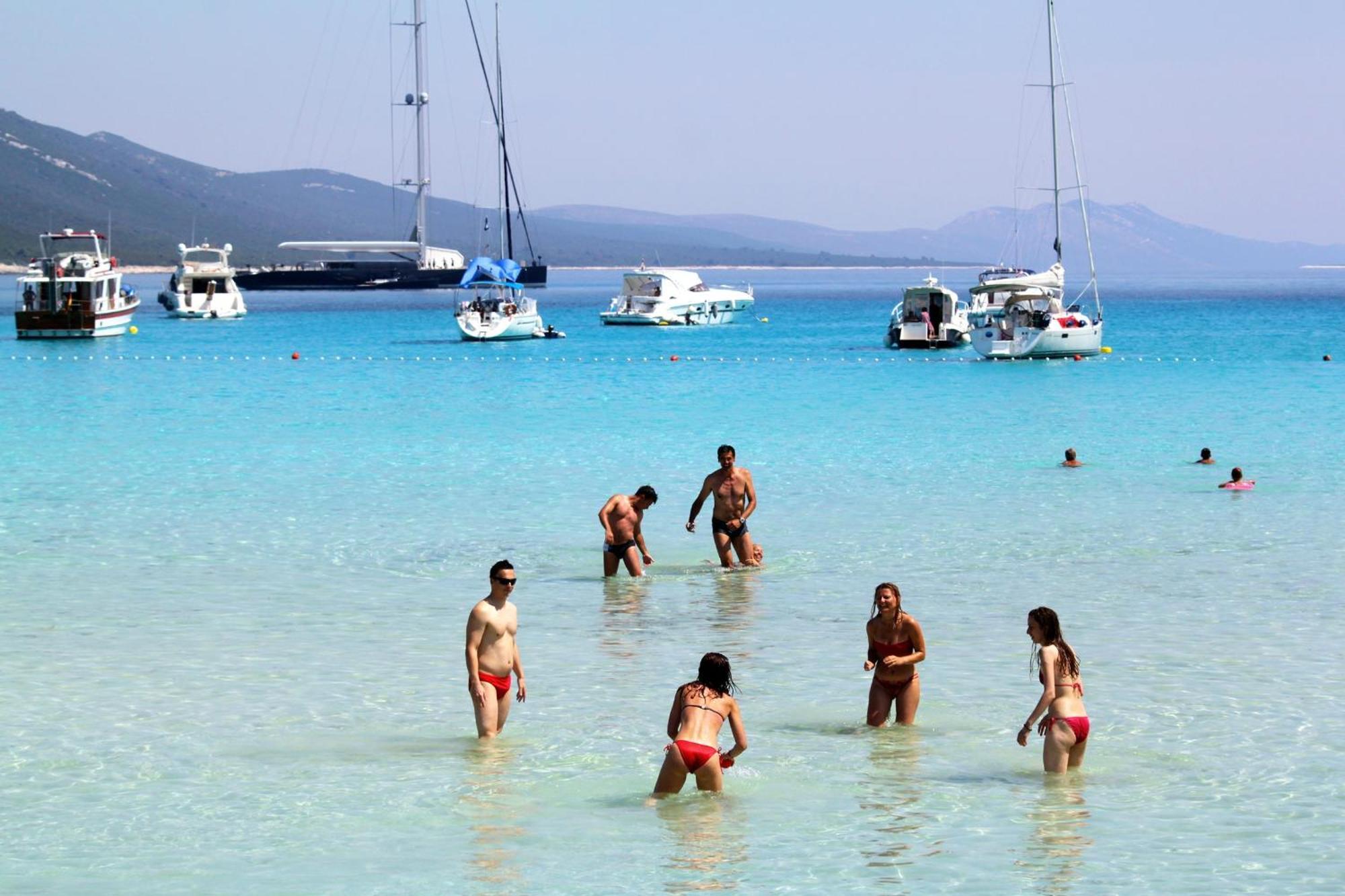 Apartments With A Parking Space Sali, Dugi Otok - 8181 외부 사진